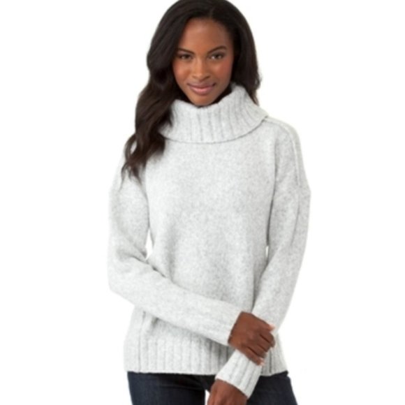 Michael Kors Sweaters - ❤SOLD!!!NWT Michael Kors Pearl Heather Sweater